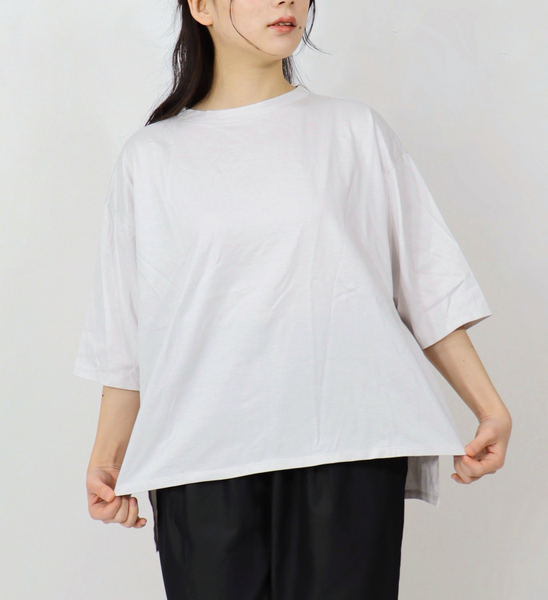 (C-186) Low neck 3/4 tee