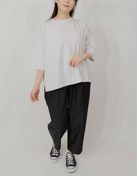 (C-186) Low neck 3/4 tee